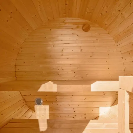 Stunning In With Sauna 보르콥